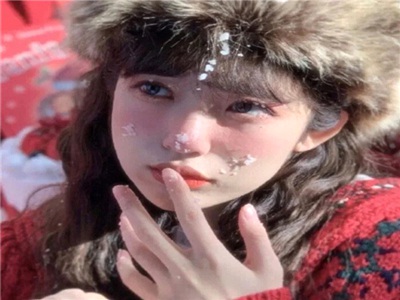 抖音视频意外走7028,街头舞者爆红抖音，舞蹈“7028”引关注-1